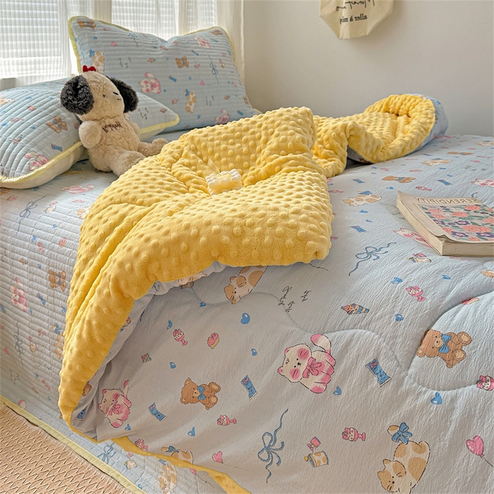 91家纺网 家纺一手货源 找家纺 小叮当家纺仓储工厂店 买家秀 爆款花型2025新款床盖豆豆被套春秋被套冬被云感超软木棉被子被芯 豆豆被-童趣萌宠