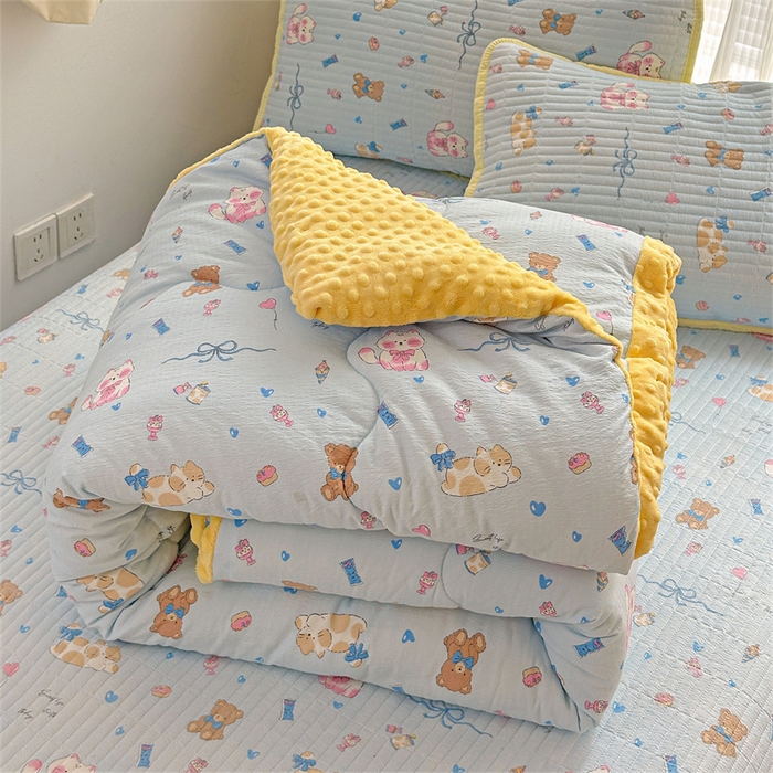 91家纺网 家纺一手货源 找家纺 小叮当家纺仓储工厂店 买家秀 爆款花型2025新款床盖豆豆被套春秋被套冬被云感超软木棉被子被芯 豆豆被-童趣萌宠