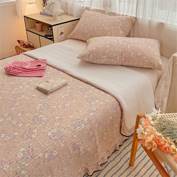 91家纺网 家纺一手货源 找家纺 小叮当家纺仓储工厂店 买家秀 爆款花型2025新款床盖豆豆被套春秋被套冬被云感超软木棉被子被芯 豆豆被-粉蔷柔梦