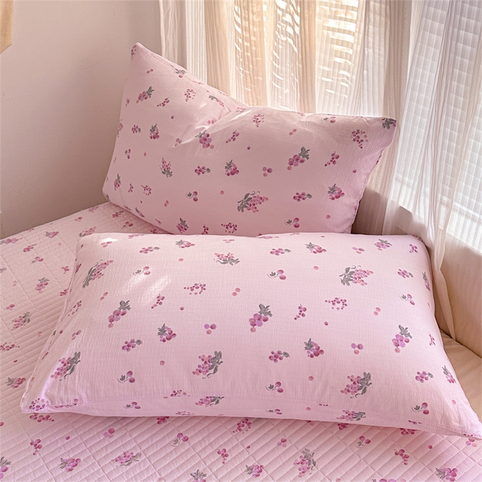 91家纺网 家纺一手货源 找家纺 小叮当家纺仓储工厂店 买家秀 爆款花型2025新款床盖豆豆被套春秋被套冬被云感超软木棉被子被芯 豆豆被-幻紫花语