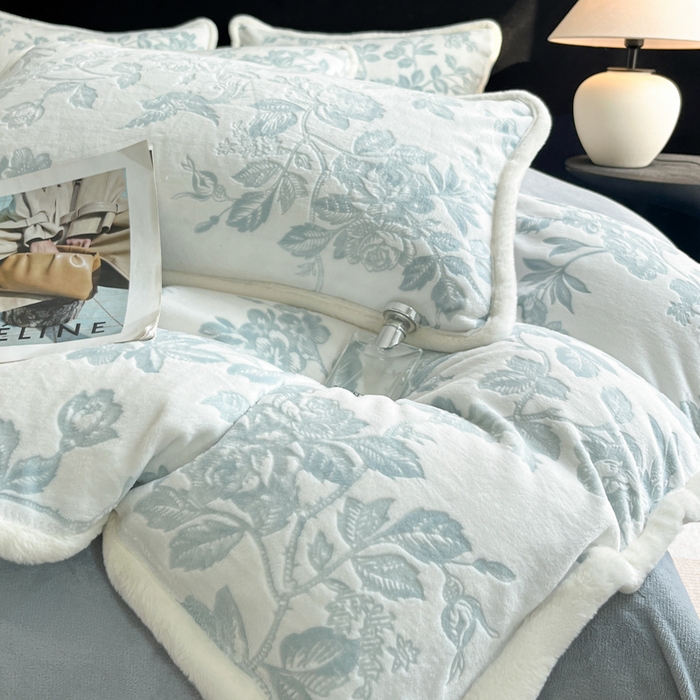 91家纺网 家纺一手货源 找家纺 （总）极简 2025新款立体雕花牛奶绒四件套系列