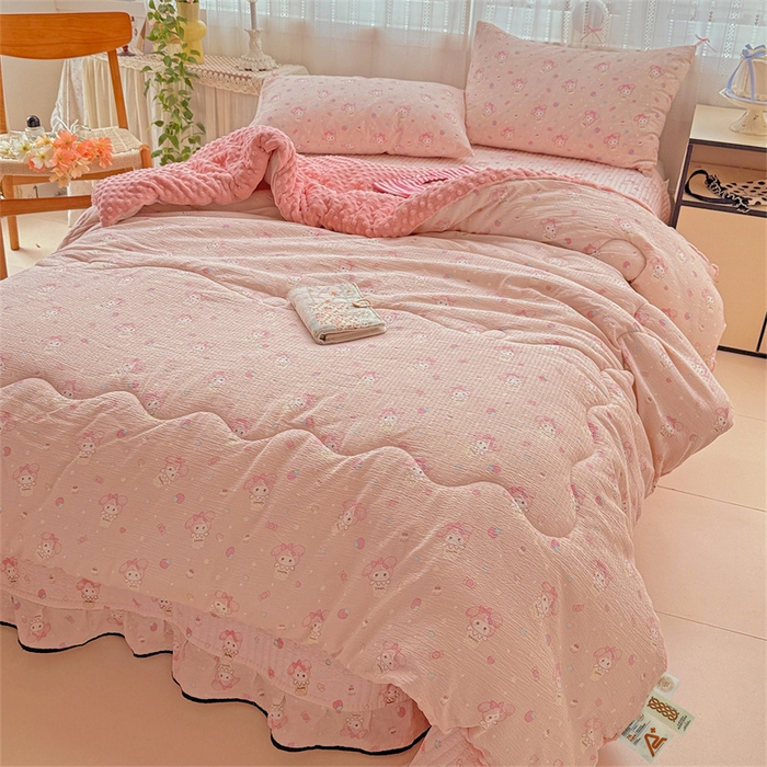 91家纺网 家纺一手货源 找家纺 小叮当家纺仓储工厂店 买家秀 爆款花型2025新款床盖豆豆被套春秋被套冬被云感超软木棉被子被芯 豆豆被-萌 美 蒂