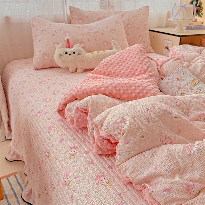 91家纺网 家纺一手货源 找家纺 小叮当家纺仓储工厂店 买家秀 爆款花型2025新款床盖豆豆被套春秋被套冬被云感超软木棉被子被芯 豆豆被-萌 美 蒂