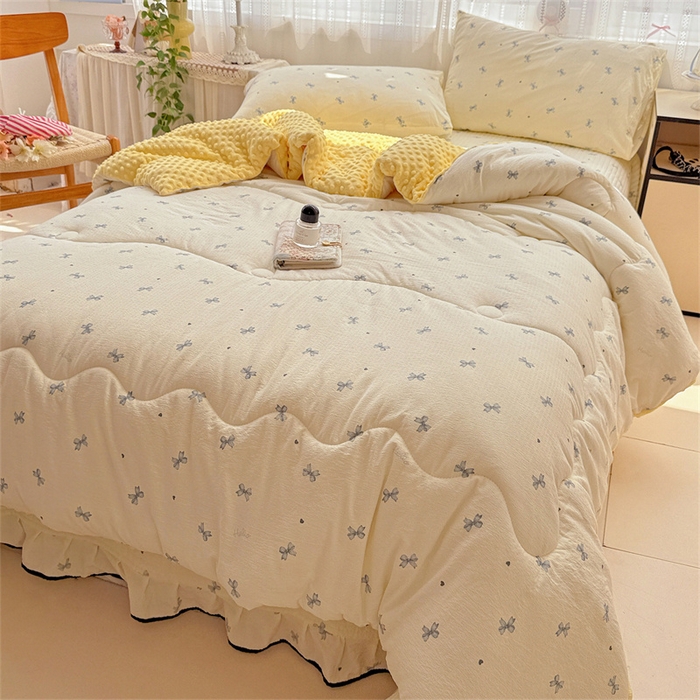 91家纺网 家纺一手货源 找家纺 小叮当家纺仓储工厂店 买家秀 爆款花型2025新款床盖豆豆被套春秋被套冬被云感超软木棉被子被芯 豆豆被-奶黄蝶语