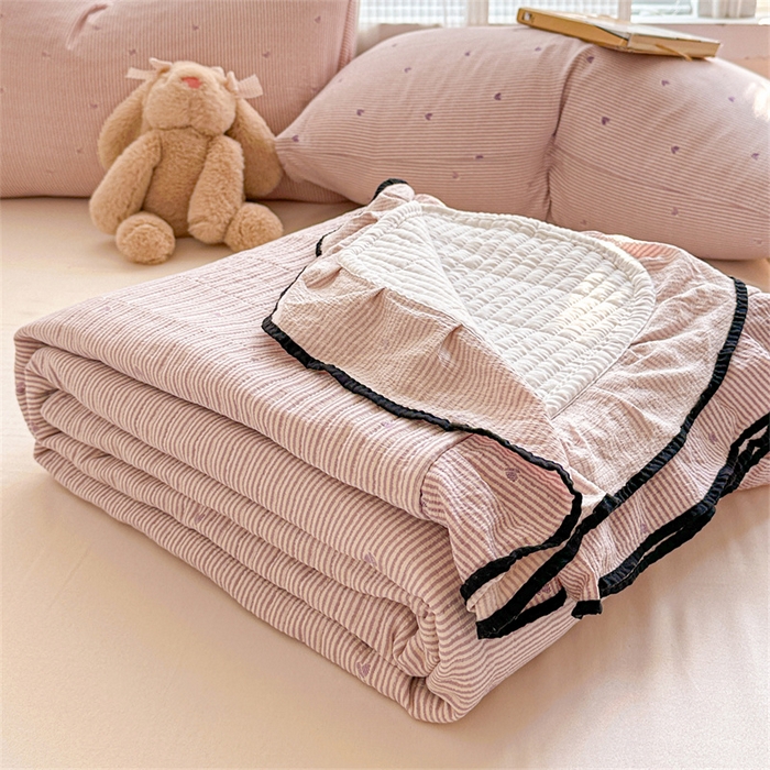 91家纺网 家纺一手货源 找家纺 小叮当家纺仓储工厂店 买家秀 爆款花型2025新款床盖豆豆被套春秋被套冬被云感超软木棉被子被芯 豆豆被-紫绒梦心