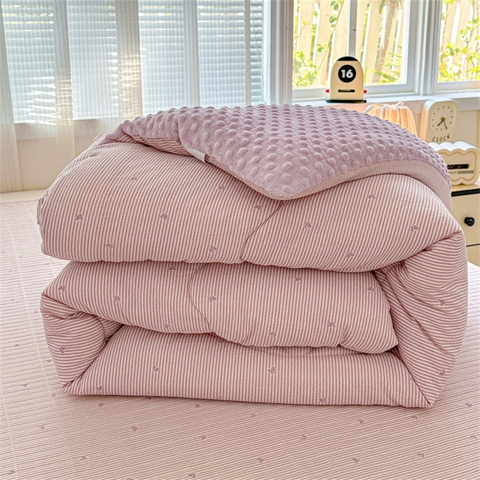 91家纺网 家纺一手货源 找家纺 小叮当家纺仓储工厂店 买家秀 爆款花型2025新款床盖豆豆被套春秋被套冬被云感超软木棉被子被芯 豆豆被-紫绒梦心