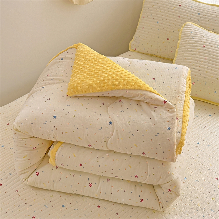 91家纺网 家纺一手货源 找家纺 小叮当家纺仓储工厂店 买家秀 爆款花型2025新款床盖豆豆被套春秋被套冬被云感超软木棉被子被芯 豆豆被-彩星甜梦