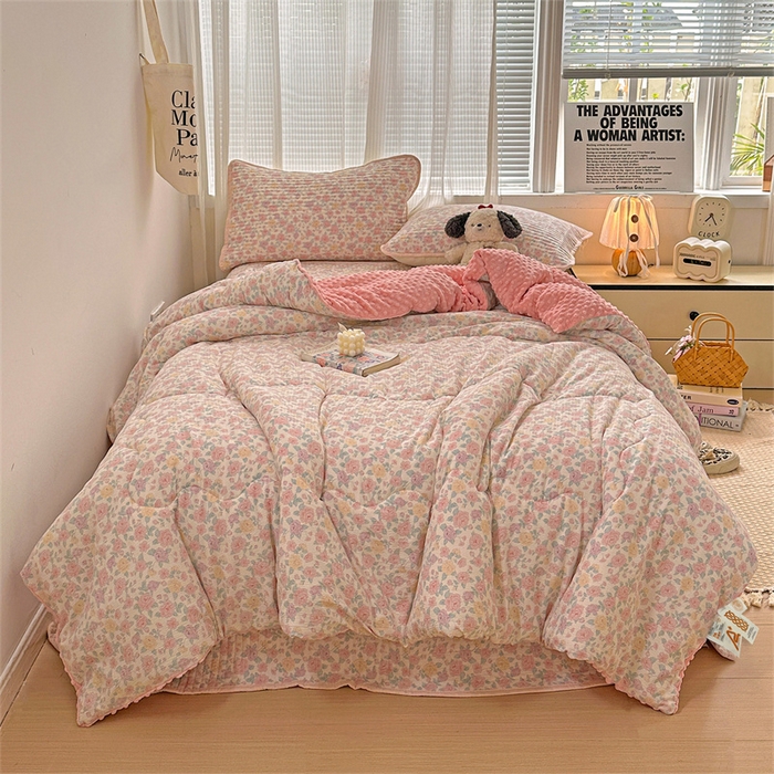 91家纺网 家纺一手货源 找家纺 小叮当家纺仓储工厂店 买家秀 爆款花型2025新款床盖豆豆被套春秋被套冬被云感超软木棉被子被芯 豆豆被-花漾绒语