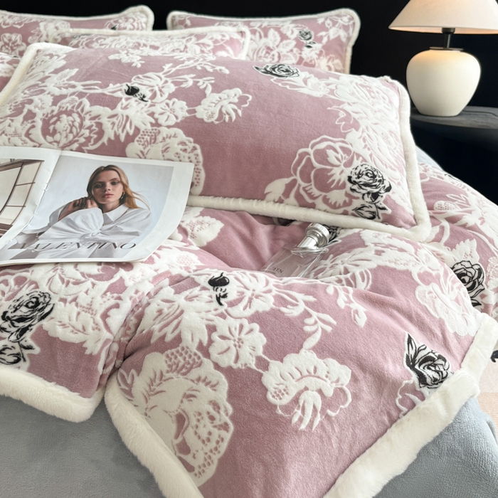 91家纺网 家纺一手货源 找家纺 （总）极简 2025新款立体雕花牛奶绒四件套系列