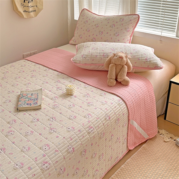 91家纺网 家纺一手货源 找家纺 小叮当家纺仓储工厂店 买家秀 爆款花型2025新款床盖豆豆被套春秋被套冬被云感超软木棉被子被芯 豆豆被-奇梦甜猫