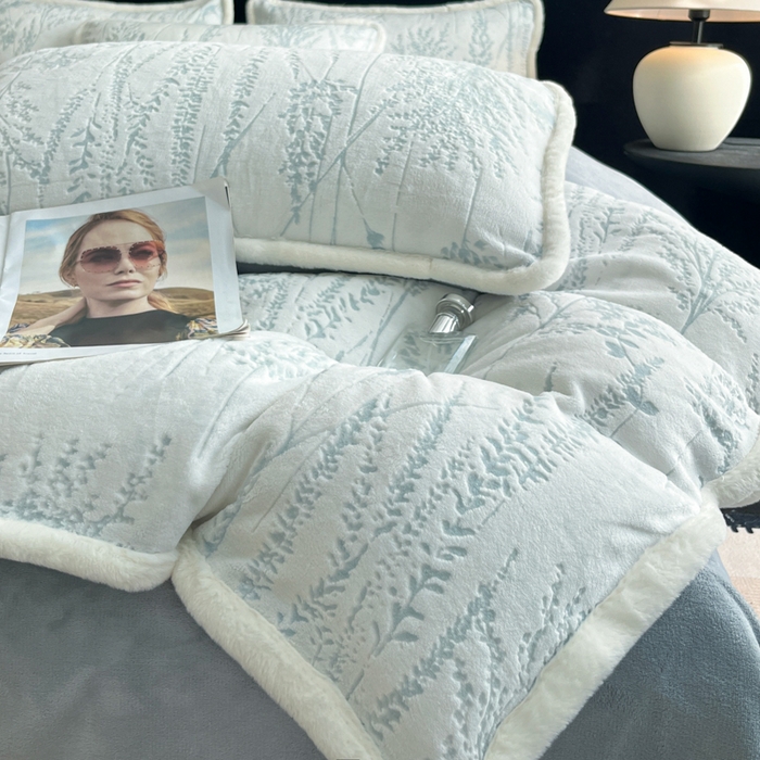 91家纺网 家纺一手货源 找家纺 （总）极简 2025新款立体雕花牛奶绒四件套系列