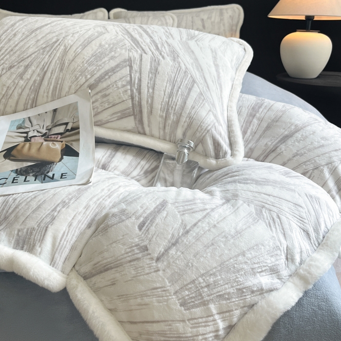 91家纺网 家纺一手货源 找家纺 （总）极简 2025新款立体雕花牛奶绒四件套系列