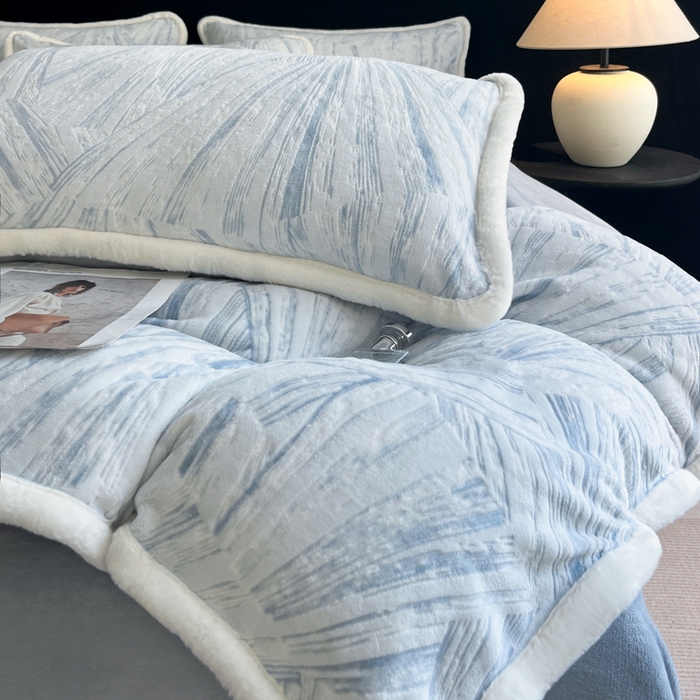 91家纺网 家纺一手货源 找家纺 （总）极简 2025新款立体雕花牛奶绒四件套系列