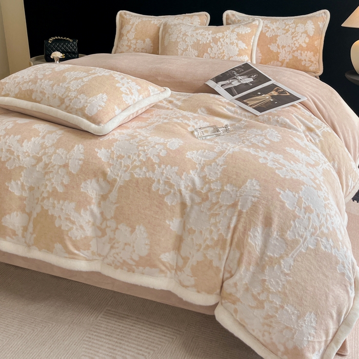 91家纺网 家纺一手货源 找家纺 极简 2025新款立体雕花牛奶绒四件套系列 丽塔-黄