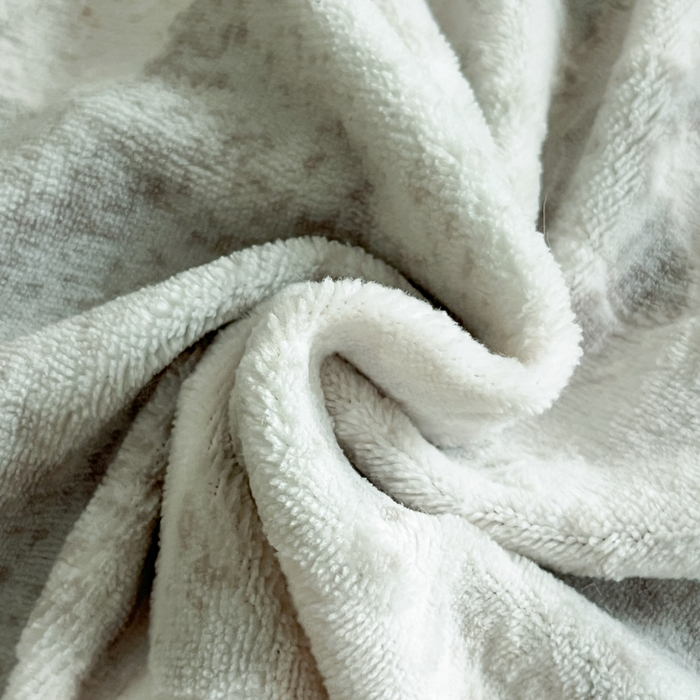 91家纺网 家纺一手货源 找家纺 极简 2025新款立体雕花牛奶绒四件套系列 丽塔-灰