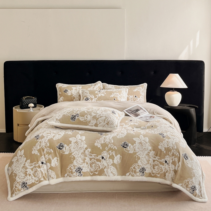 91家纺网 家纺一手货源 找家纺 极简 2025新款立体雕花牛奶绒四件套系列 罗赛拉-黄