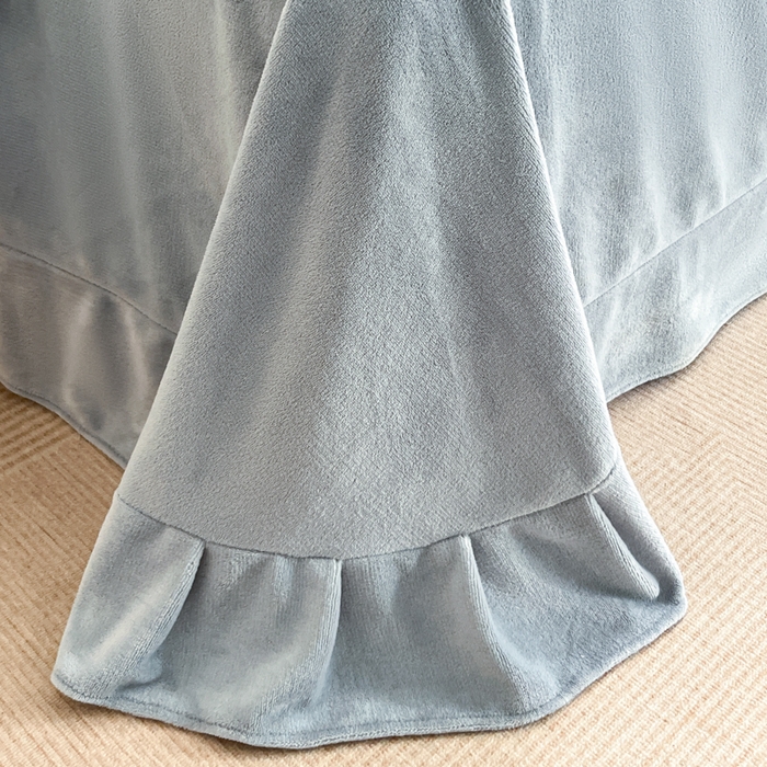 91家纺网 家纺一手货源 找家纺 极简 2025新款立体雕花牛奶绒四件套系列 罗赛拉-蓝