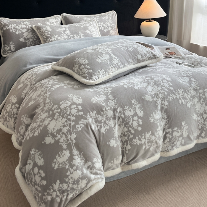 91家纺网 家纺一手货源 找家纺 极简 2025新款立体雕花牛奶绒四件套系列 米菲娜-灰