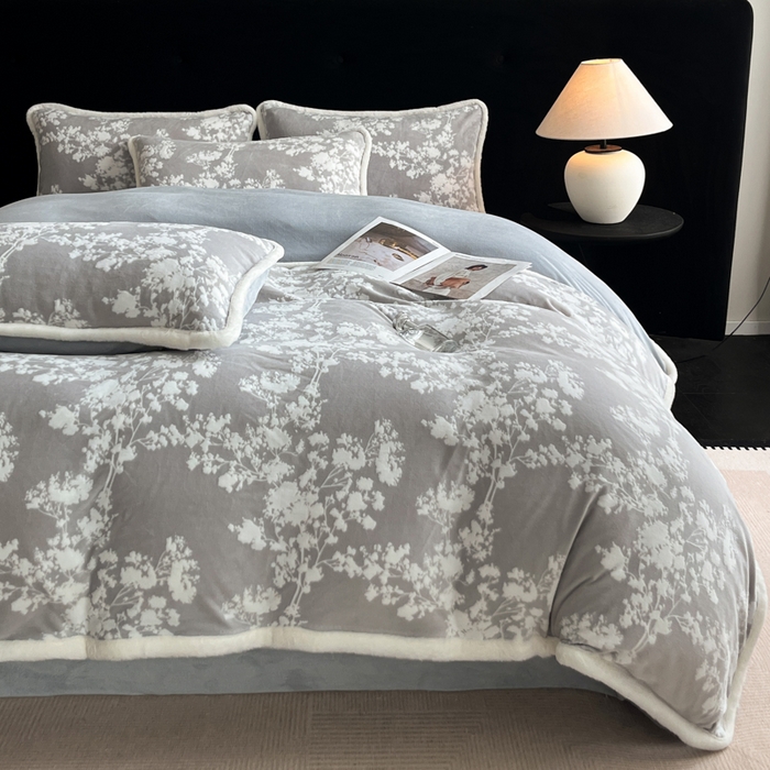 91家纺网 家纺一手货源 找家纺 极简 2025新款立体雕花牛奶绒四件套系列 米菲娜-灰