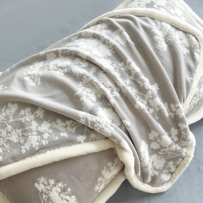 91家纺网 家纺一手货源 找家纺 极简 2025新款立体雕花牛奶绒四件套系列 米菲娜-灰