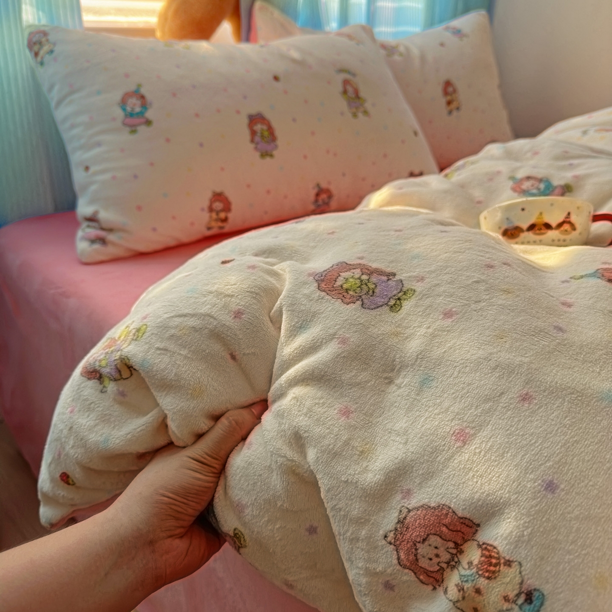 91家纺网 家纺一手货源 找家纺 （总）小叮当家纺仓储工厂店 买家秀 爆款花型2025新款小清新180克跑量款牛奶绒单被套 被套单件