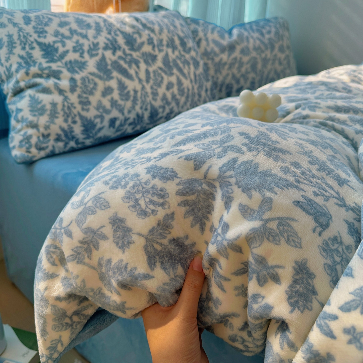 91家纺网 家纺一手货源 找家纺 小叮当家纺仓储工厂店 买家秀 爆款花型2025新款小清新180克跑量款牛奶绒单被套 被套单件 花枝恋蝶