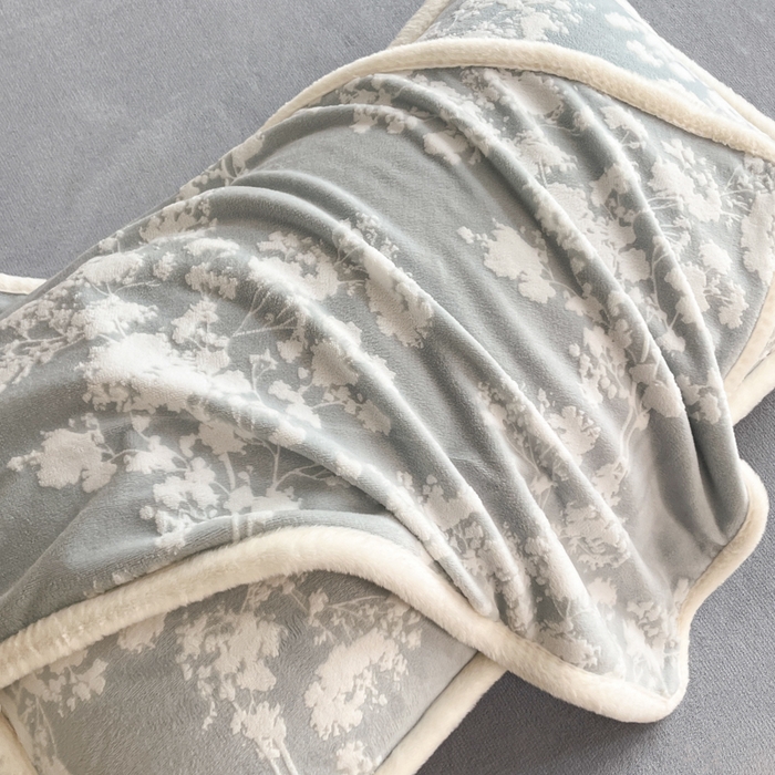 91家纺网 家纺一手货源 找家纺 极简 2025新款立体雕花牛奶绒四件套系列 米菲娜-蓝