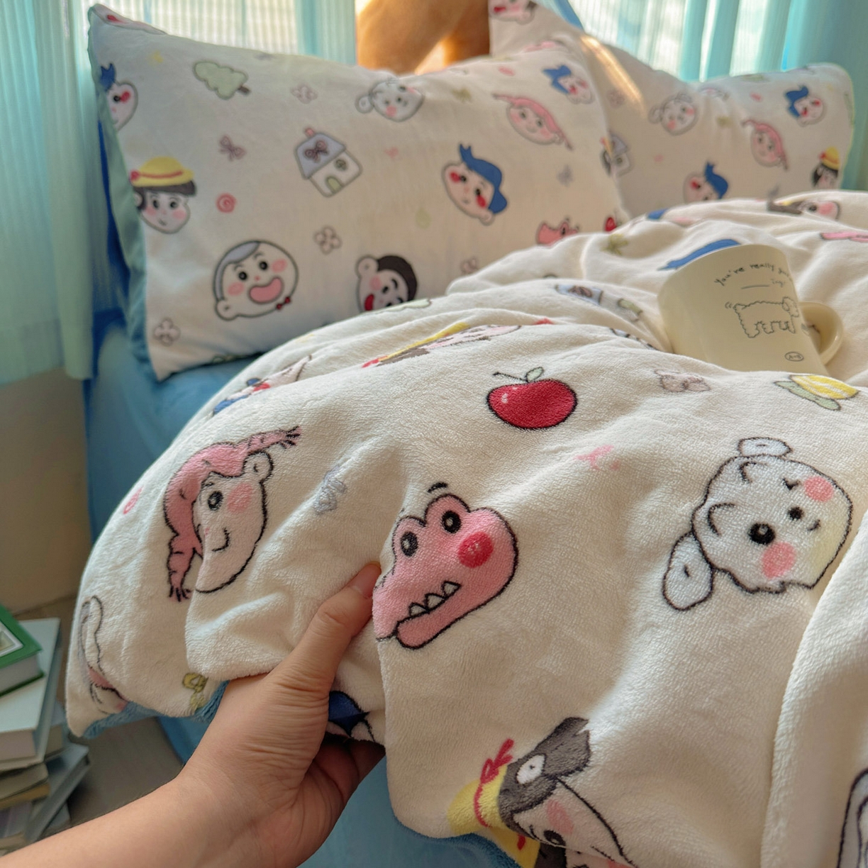 91家纺网 家纺一手货源 找家纺 （总）小叮当家纺仓储工厂店 买家秀 爆款花型2025新款小清新180克跑量款牛奶绒单被套 被套单件