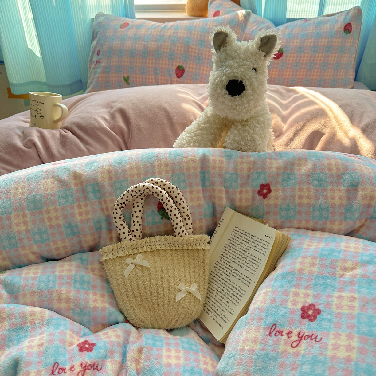 91家纺网 家纺一手货源 找家纺 小叮当家纺仓储工厂店 买家秀 爆款花型2025新款小清新180克跑量款牛奶绒单被套 被套单件 草莓星星