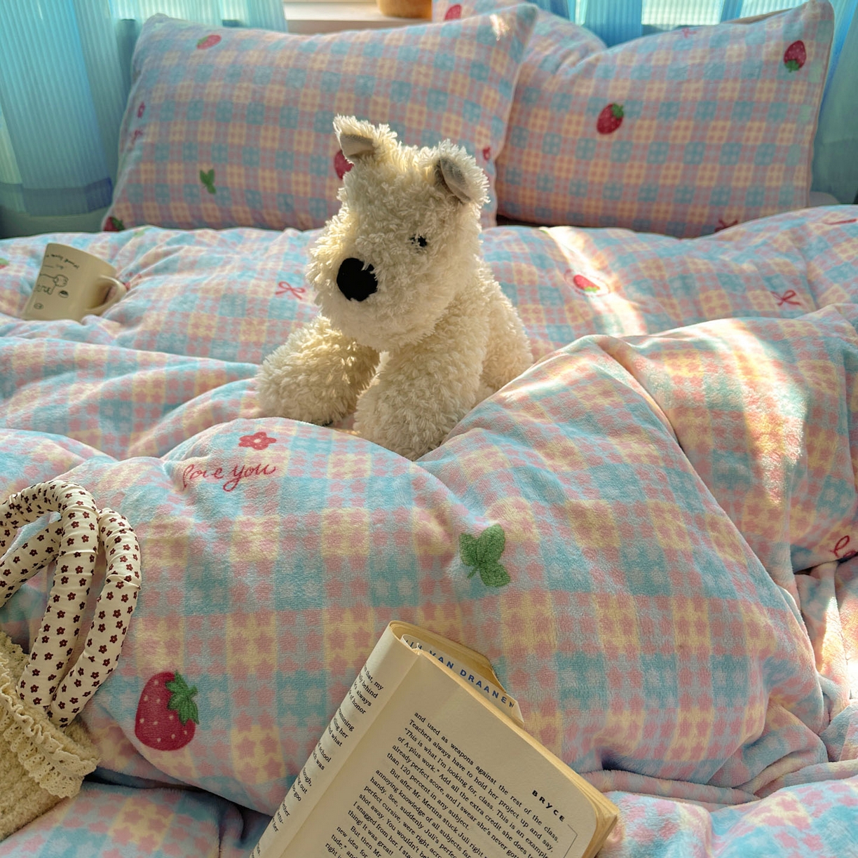 91家纺网 家纺一手货源 找家纺 小叮当家纺仓储工厂店 买家秀 爆款花型2025新款小清新180克跑量款牛奶绒单被套 被套单件 草莓星星