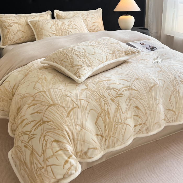 91家纺网 家纺一手货源 找家纺 极简 2025新款立体雕花牛奶绒四件套系列 普罗旺斯-黄