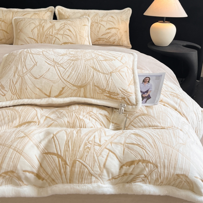 91家纺网 家纺一手货源 找家纺 极简 2025新款立体雕花牛奶绒四件套系列 普罗旺斯-黄