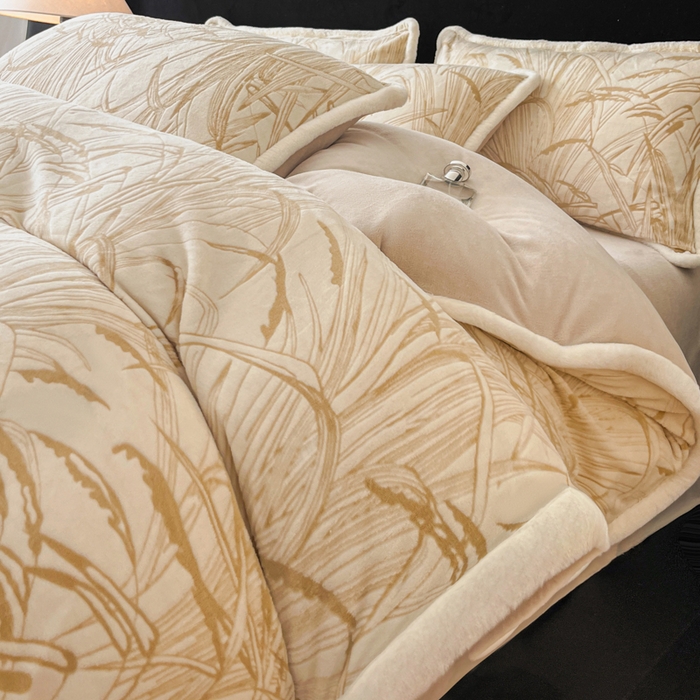 91家纺网 家纺一手货源 找家纺 极简 2025新款立体雕花牛奶绒四件套系列 普罗旺斯-黄