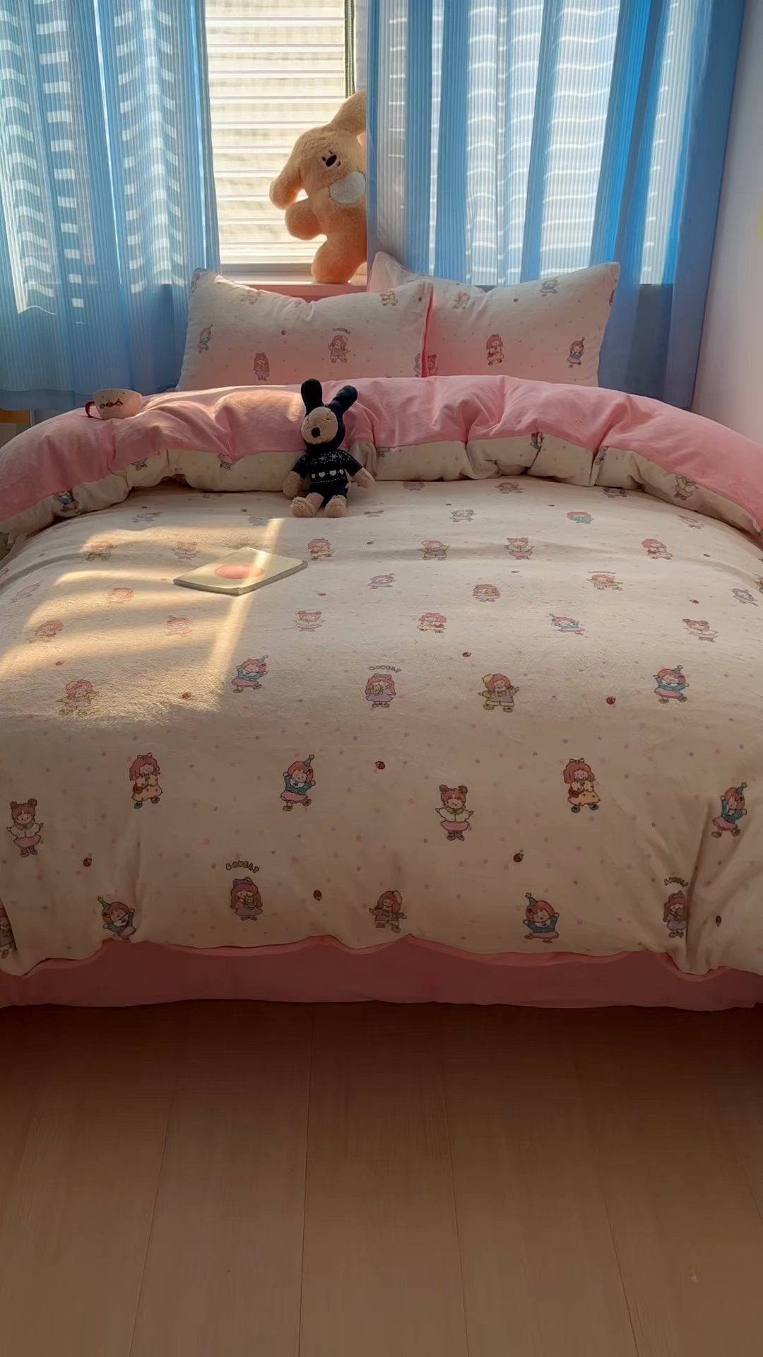 91家纺网 家纺一手货源 找家纺 小叮当家纺仓储工厂店 买家秀 爆款花型2025新款小清新180克跑量款牛奶绒单被套 被套单件 彩色星梦