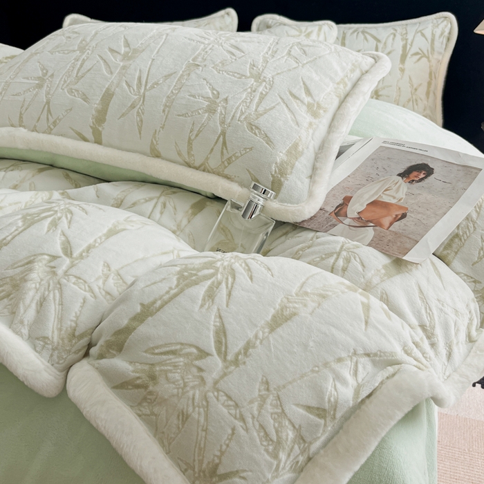 91家纺网 家纺一手货源 找家纺 极简 2025新款立体雕花牛奶绒四件套系列 赛诺斯-绿