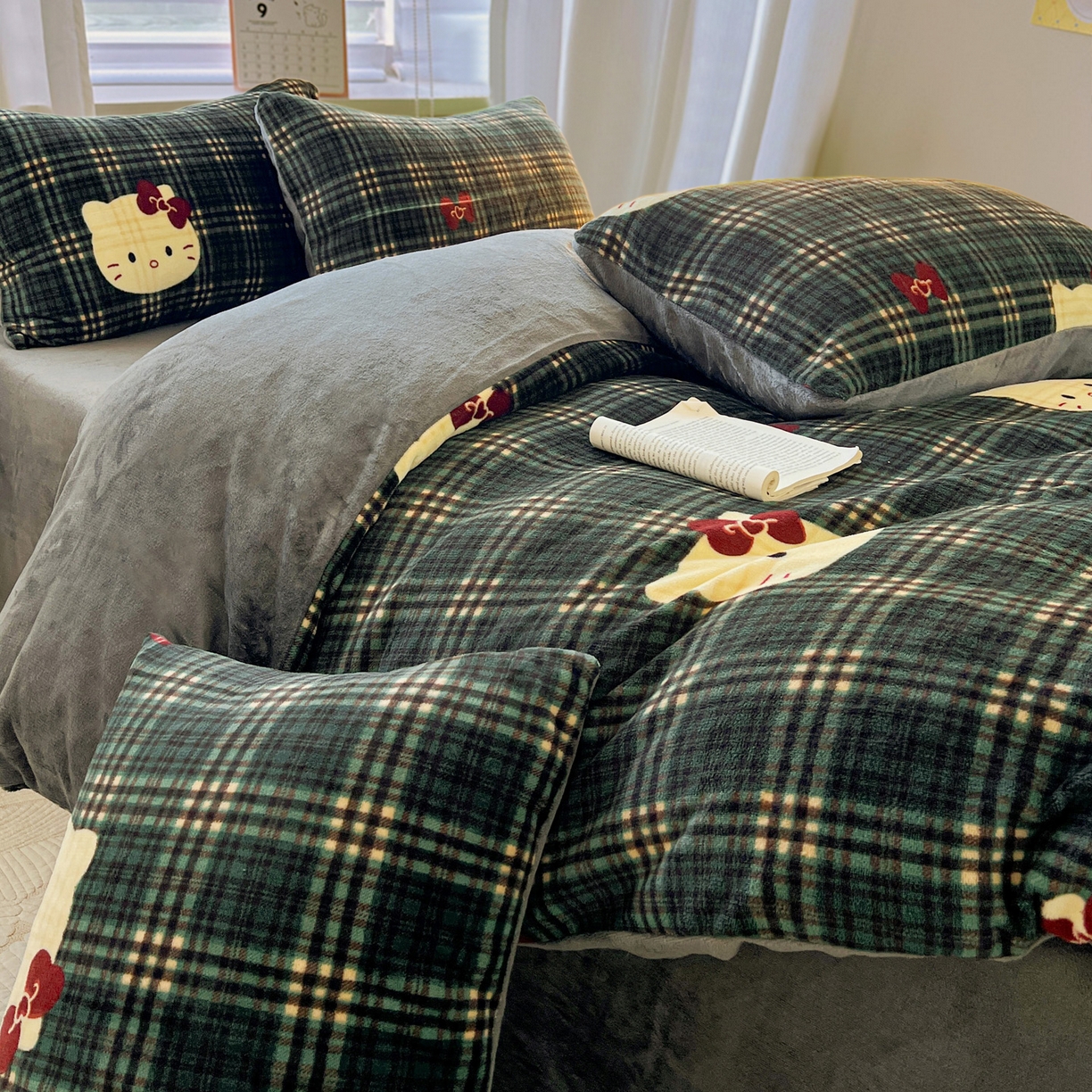 91家纺网 家纺一手货源 找家纺 小叮当家纺仓储工厂店 买家秀 爆款花型2025新款小清新180克跑量款牛奶绒单被套 被套单件 格调凯特