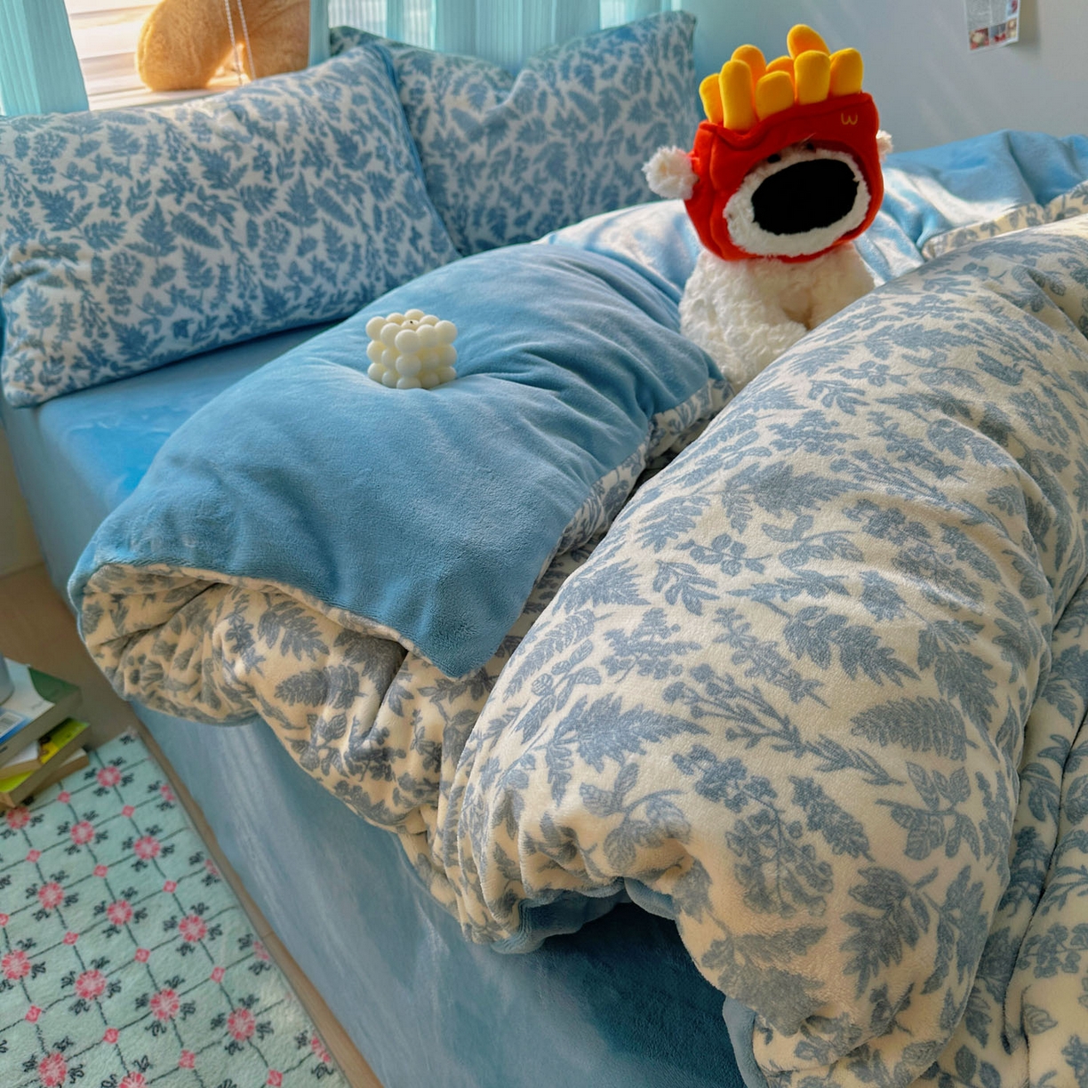 91家纺网 家纺一手货源 找家纺 小叮当家纺仓储工厂店 买家秀 爆款花型2025新款小清新180克跑量款牛奶绒单被套 被套单件 花枝恋蝶