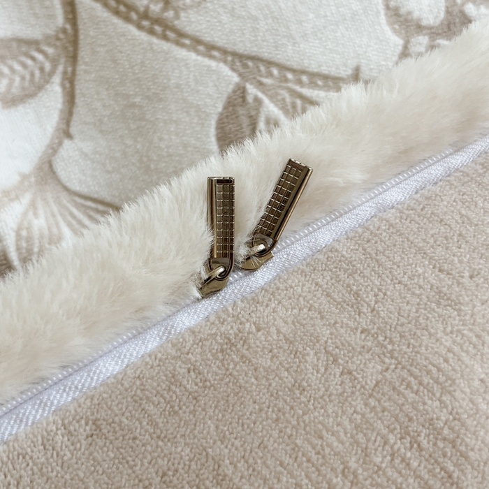 91家纺网 家纺一手货源 找家纺 极简 2025新款立体雕花牛奶绒四件套系列 瓦伦蒂亚-浅咖