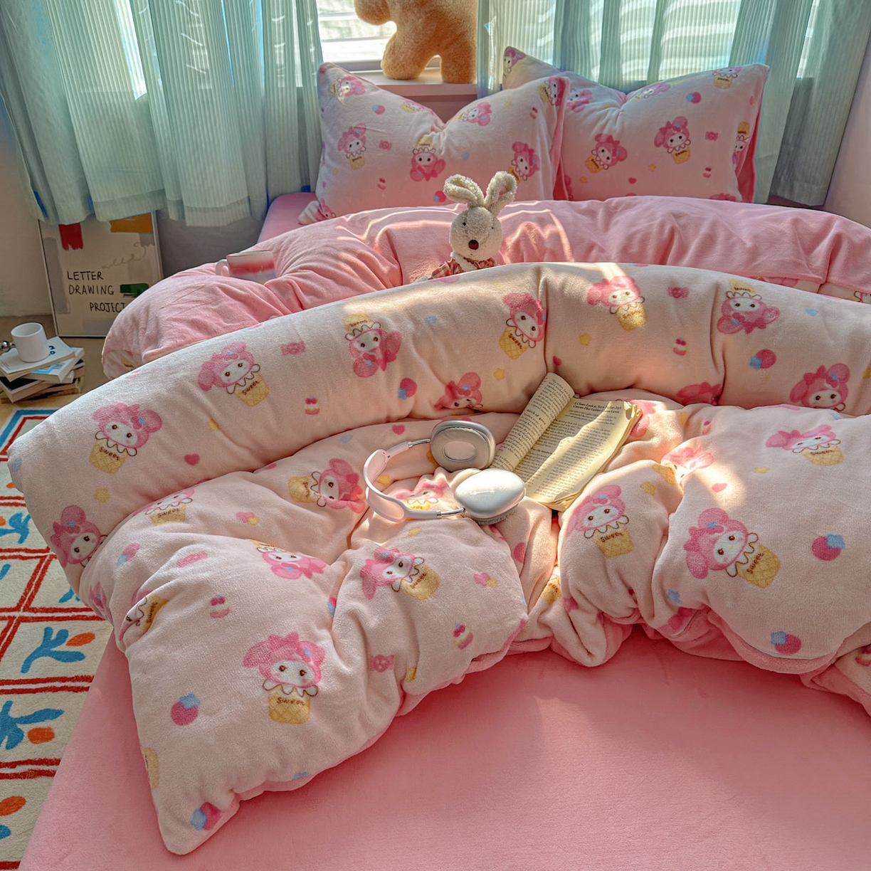 91家纺网 家纺一手货源 找家纺 小叮当家纺仓储工厂店 买家秀 爆款花型2025新款小清新180克跑量款牛奶绒单被套 被套单件 可爱美蒂