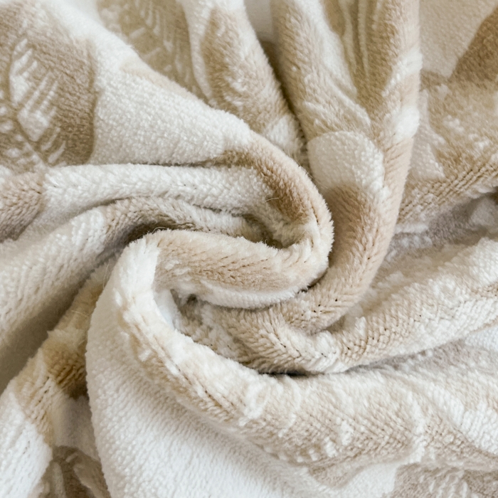 91家纺网 家纺一手货源 找家纺 极简 2025新款立体雕花牛奶绒四件套系列 瓦伦蒂亚-浅咖