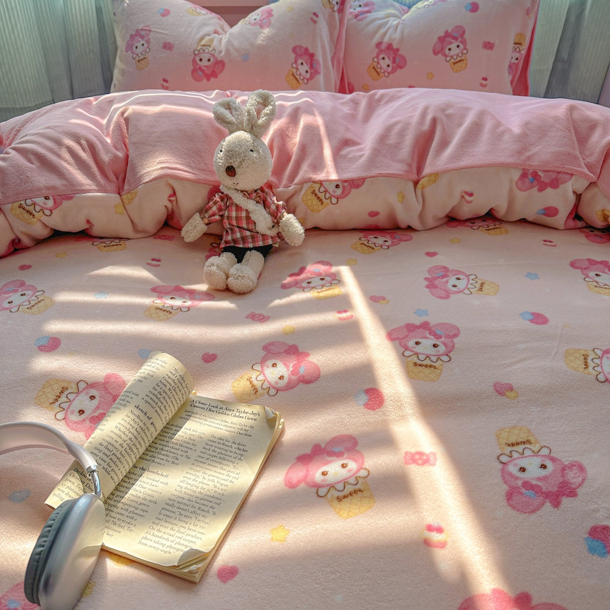 91家纺网 家纺一手货源 找家纺 小叮当家纺仓储工厂店 买家秀 爆款花型2025新款小清新180克跑量款牛奶绒单被套 被套单件 可爱美蒂