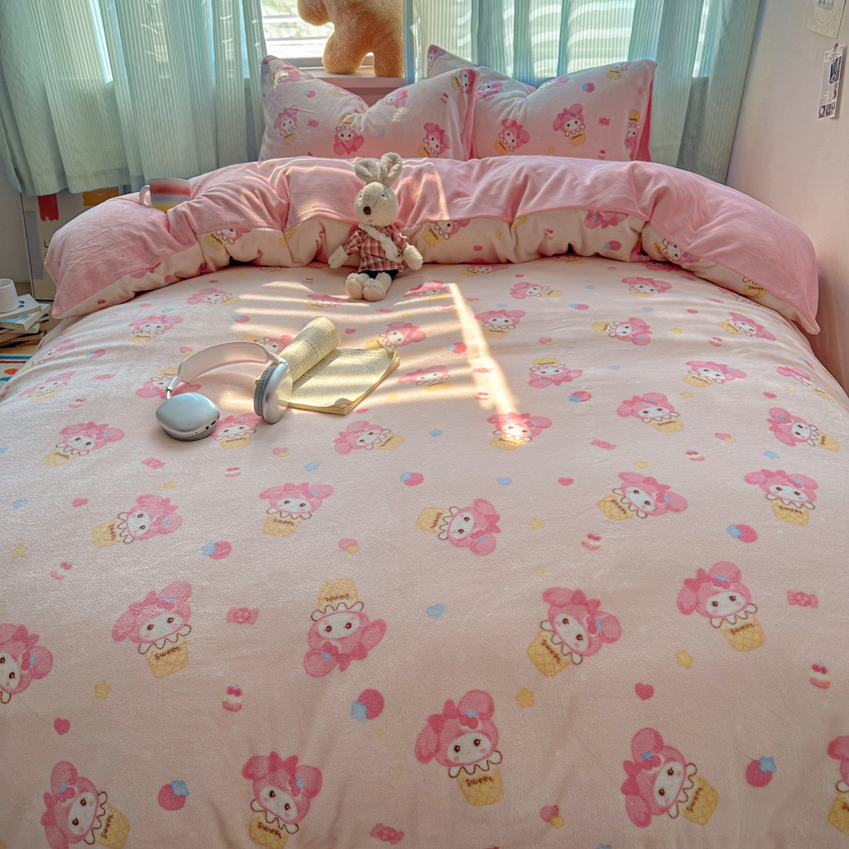 91家纺网 家纺一手货源 找家纺 小叮当家纺仓储工厂店 买家秀 爆款花型2025新款小清新180克跑量款牛奶绒单被套 被套单件 可爱美蒂