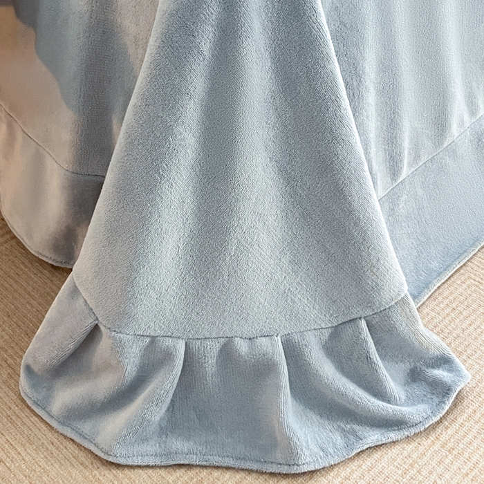 91家纺网 家纺一手货源 找家纺 极简 2025新款立体雕花牛奶绒四件套系列 伊贝尔-蓝