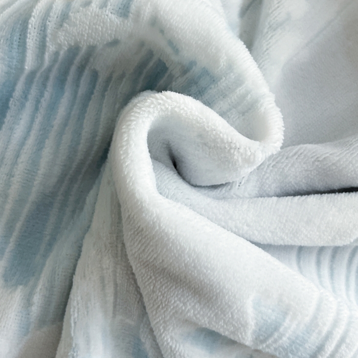 91家纺网 家纺一手货源 找家纺 极简 2025新款立体雕花牛奶绒四件套系列 伊贝尔-蓝