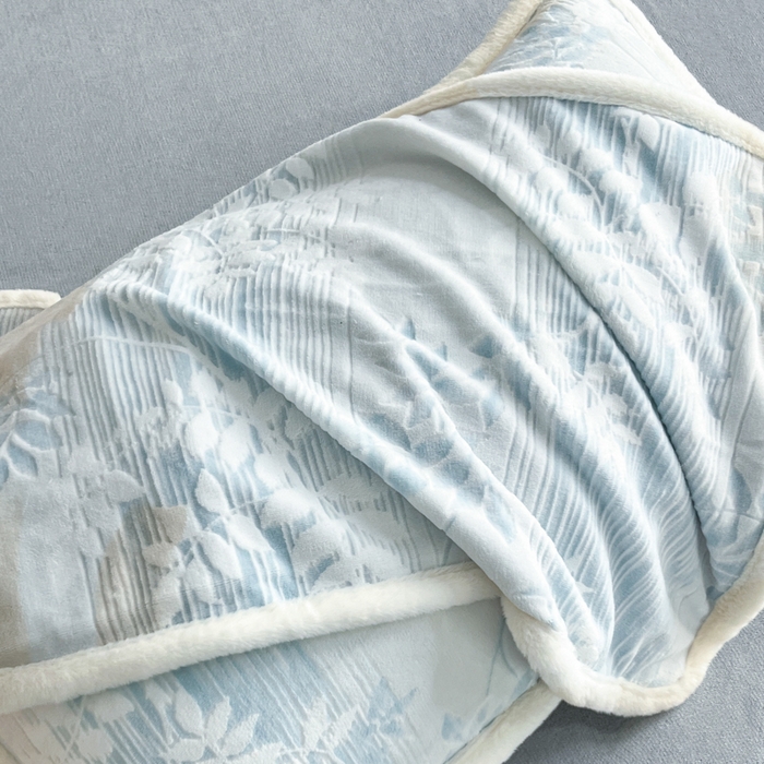 91家纺网 家纺一手货源 找家纺 极简 2025新款立体雕花牛奶绒四件套系列 伊贝尔-蓝