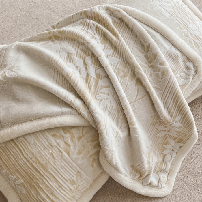 91家纺网 家纺一手货源 找家纺 极简 2025新款立体雕花牛奶绒四件套系列 伊贝尔-浅咖