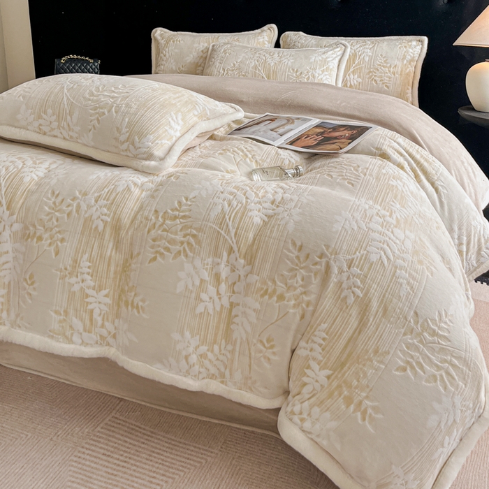 91家纺网 家纺一手货源 找家纺 极简 2025新款立体雕花牛奶绒四件套系列 伊贝尔-浅咖