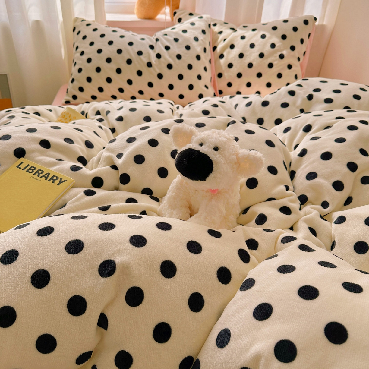 91家纺网 家纺一手货源 找家纺 小叮当家纺仓储工厂店 买家秀 爆款花型2025新款小清新180克跑量款牛奶绒单被套 被套单件 少女珍珠茶