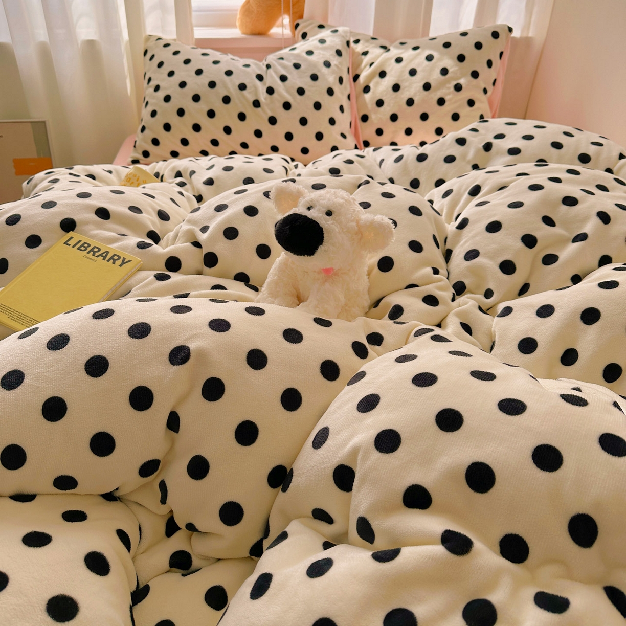 91家纺网 家纺一手货源 找家纺 小叮当家纺仓储工厂店 买家秀 爆款花型2025新款小清新180克跑量款牛奶绒单被套 被套单件 少女珍珠茶