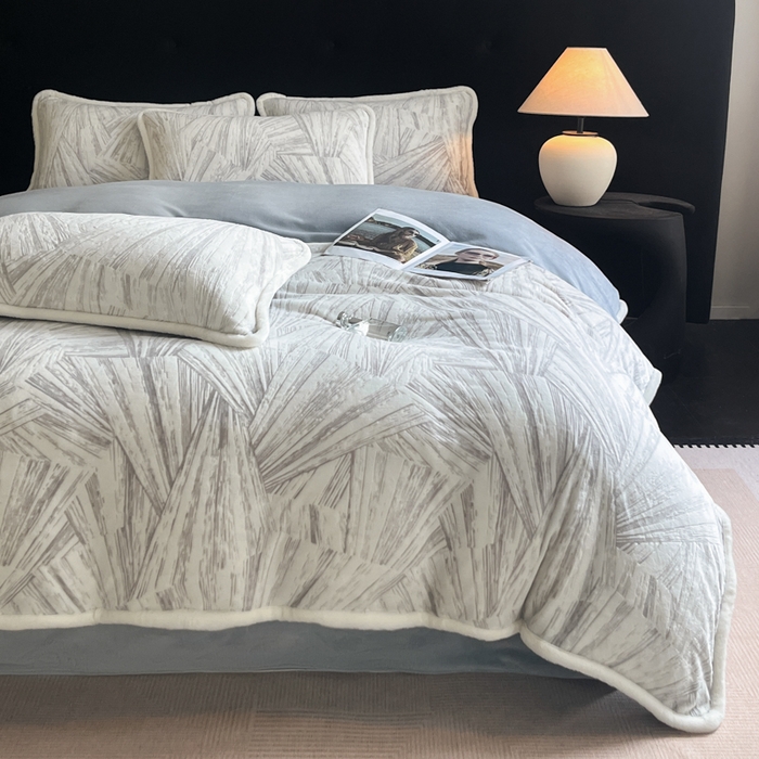 91家纺网 家纺一手货源 找家纺 极简 2025新款立体雕花牛奶绒四件套系列 伊莎-灰